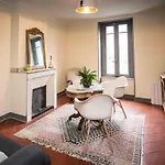 Townhouse 4*