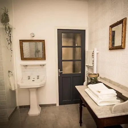 Townhouse قرقشونه