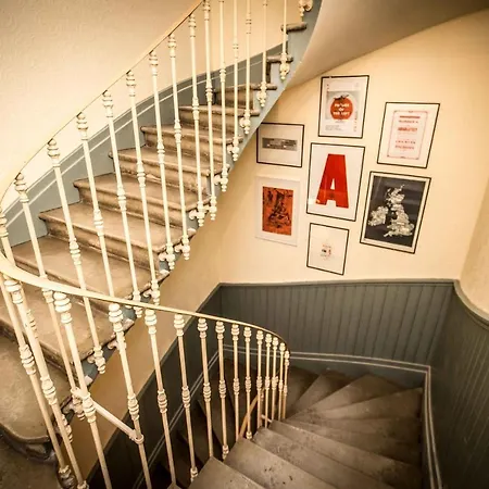 Townhouse Couette-café