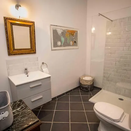 Townhouse فندق مبيت وإفطار