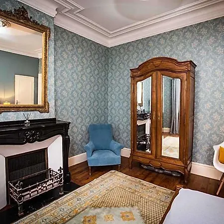 Townhouse Bed & Breakfast 4*